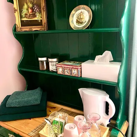 Rural Retreat Near Knock منزل للإقامة