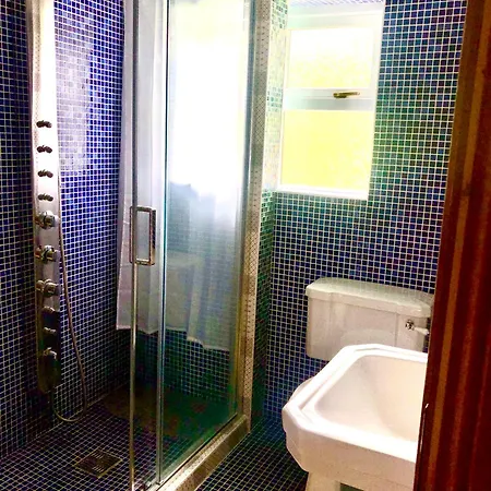 Rural Retreat Near Knock منزل للإقامة *